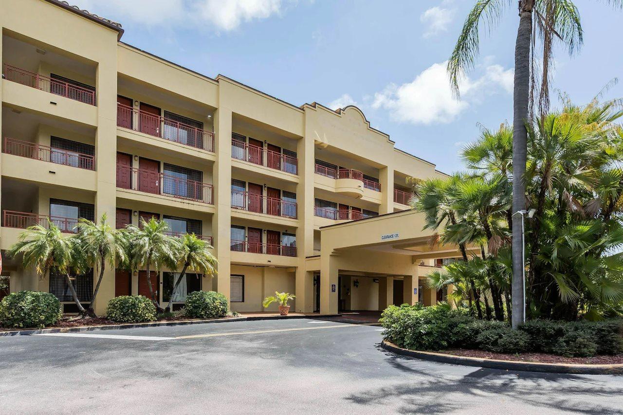 Boca Suites Deerfield Beach; Surestay Collection By BW Eksteriør billede