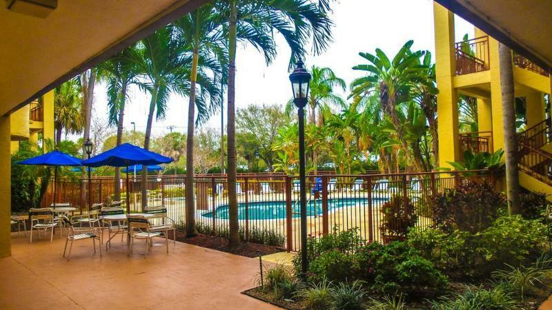 Boca Suites Deerfield Beach; Surestay Collection By BW Eksteriør billede